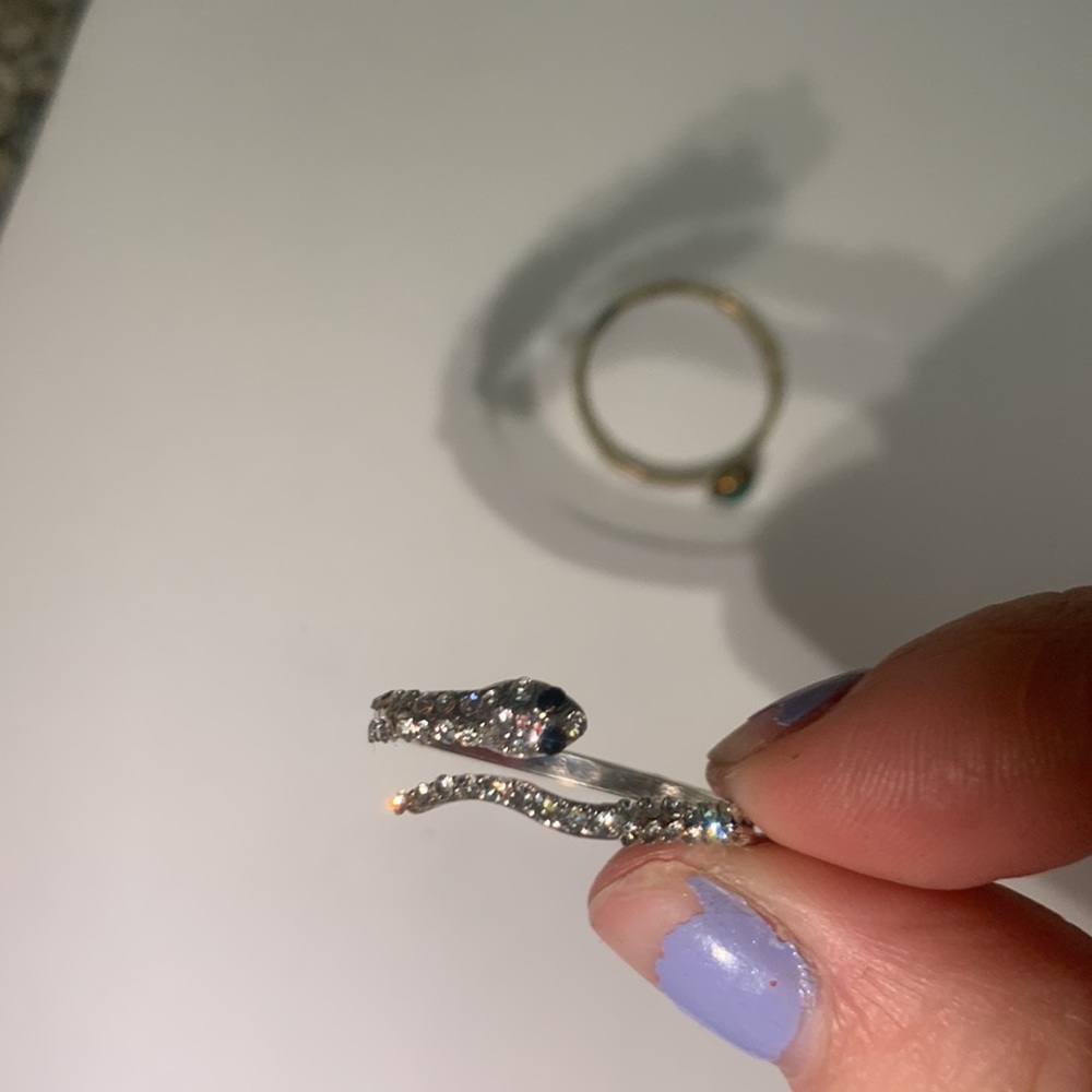Silver and Gold Assorted Rings - Picture 7 of 9